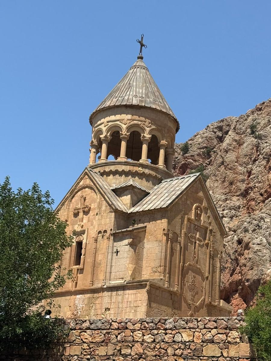 Igreja de Surb Astvatsatsin, em Noravank